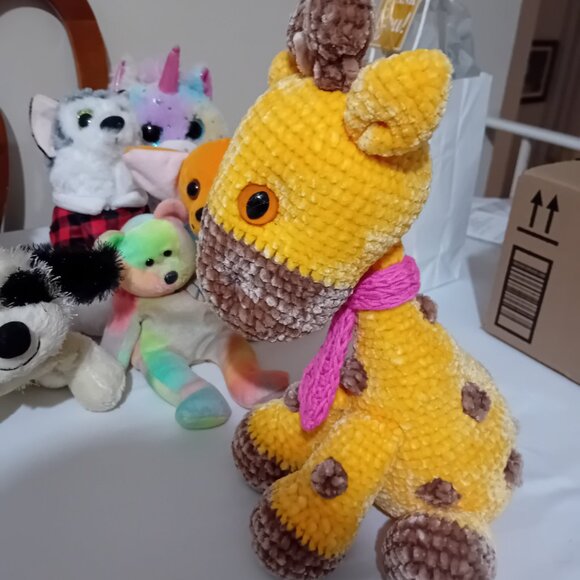 Bundle of Stuffed Toys - Picture 9 of 10